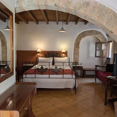 Antifanous Lägenhet *