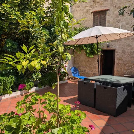 Apartment Antifanous