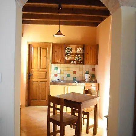 Antifanous Appartement *