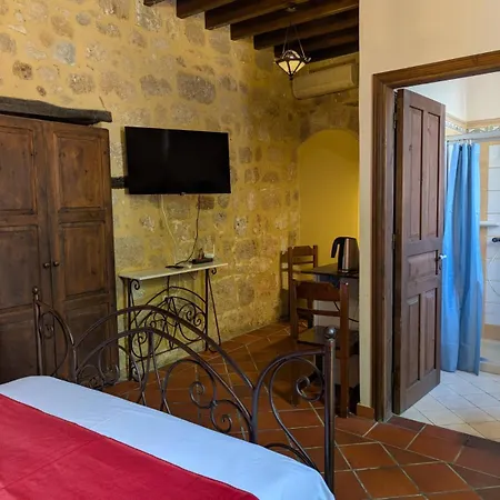 Antifanous Apartmán